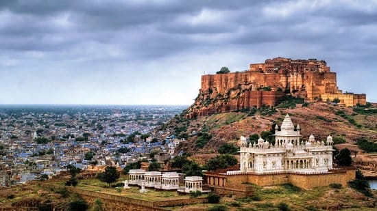 Top 10 Must-Visit Places in Rajasthan