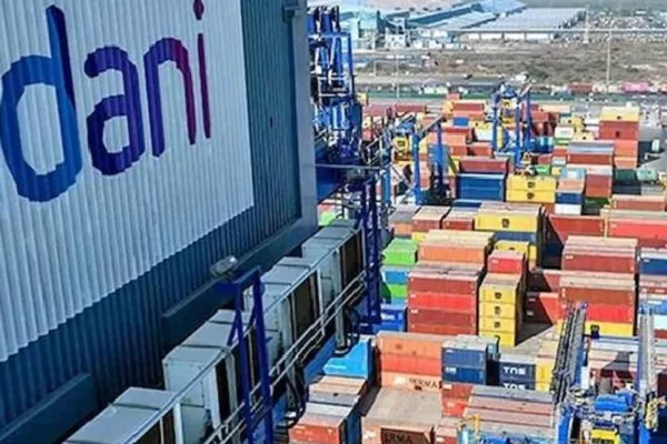 तीसरी-तिमाही में अडाणी पोर्ट्स का मुनाफा 14% बढ़कर ₹2,520 करोड़:रेवेन्यू 15% बढ़कर ₹7,964 करोड़ रहा; 6 महीने में 31% गिरा शेयर