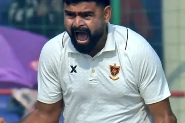कोहली को बोल्ड करने वाले हिमांशु की कहानी:नजफगढ़ के रहने वाले हैं; कोच बोले- दिल्ली में मौका नहीं मिला, तो रेलवे गए