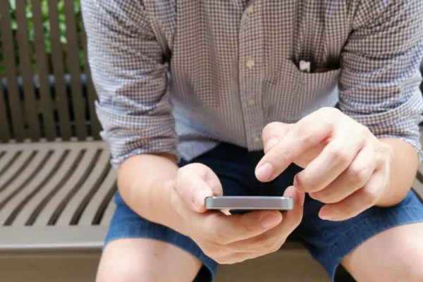 Top 20 apps tracking you every day