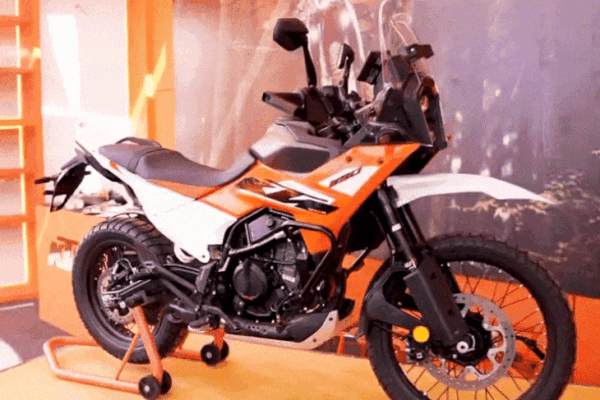 अपडेटेड KTM 390 एडवेंचर और 250 एडवेंचर लॉन्च:ऑफ रोडिंग बाइक्स में डुअल चेनल ABS सेफ्टी फीचर, कीमत ₹2.60 लाख से शुरू