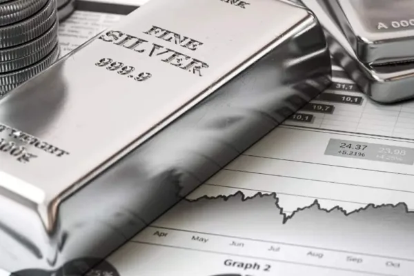 ETF के जरिए करें चांदी में निवेश:एक साल में सिल्वर ETF ने दिया 35% तक का रिटर्न, जानें इससे जुड़ी खास बातें